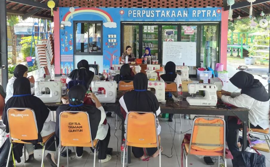 Penjahitan Busana